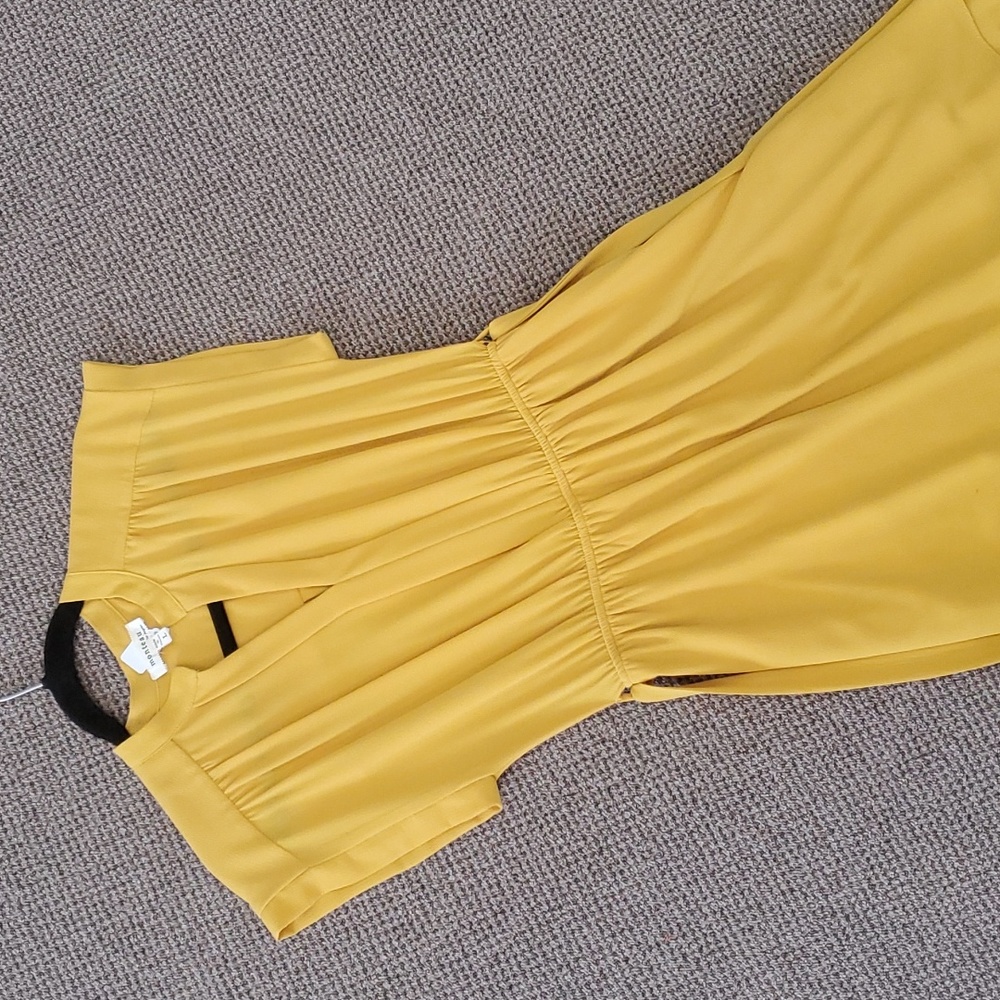 Mustard belted dress  size L but fits like a medium!!
